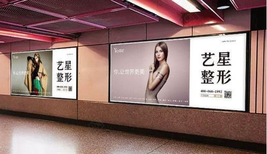 深圳网络营销培训课堂，学员积极参与实战演练